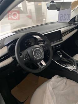 ئێم جی 5 پڵەس